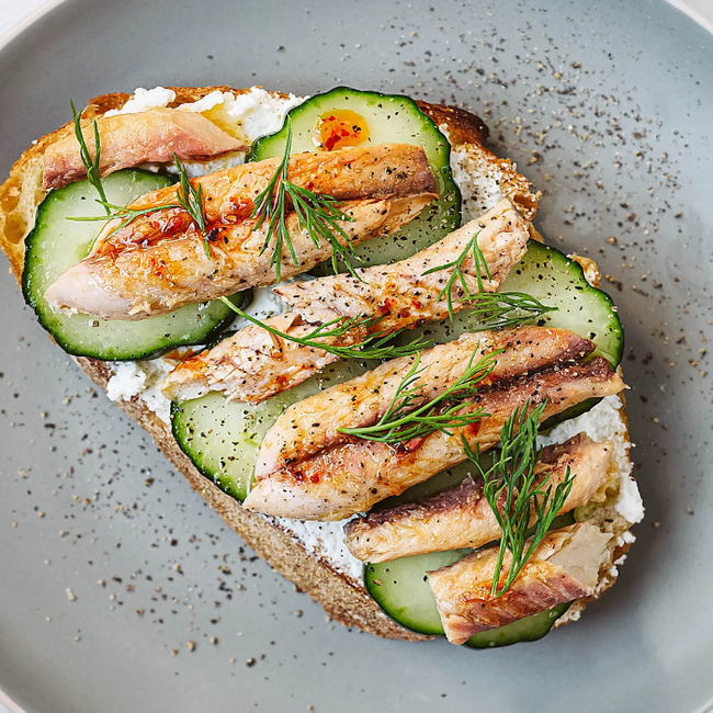 Spiced Mackerel Fillets in Organic EVOO and Piri-Piri Sauce  120g Tin
