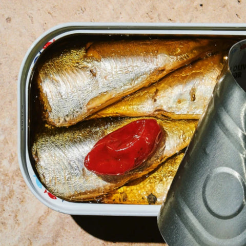 Small Sardines in Piri-Piri Sauce and Organic Extra Virgin Olive Oil JOSE Gourmet 90g Tin