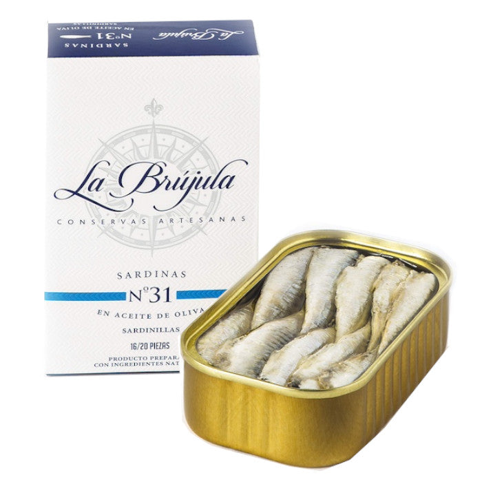 Small Sardines in Olive Oil 16/20 pcs La Brujula 115g Tin | Sardinillas en Aceite de Oliva 16/20 Pc La Brujula 115g